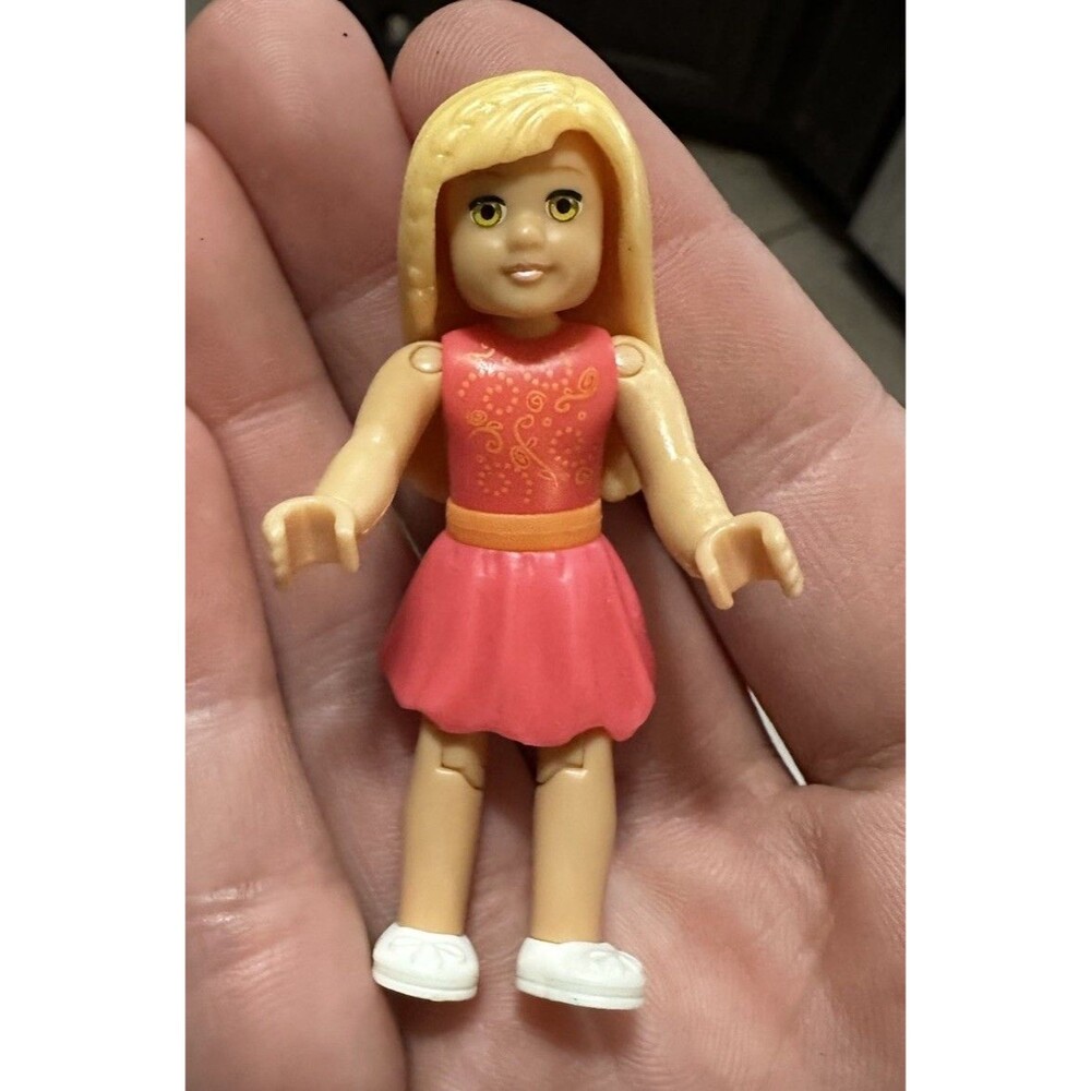 American Girl Mega Bloks (Series 1) Mini Figure Blonde Girl Pink Dress Girl
